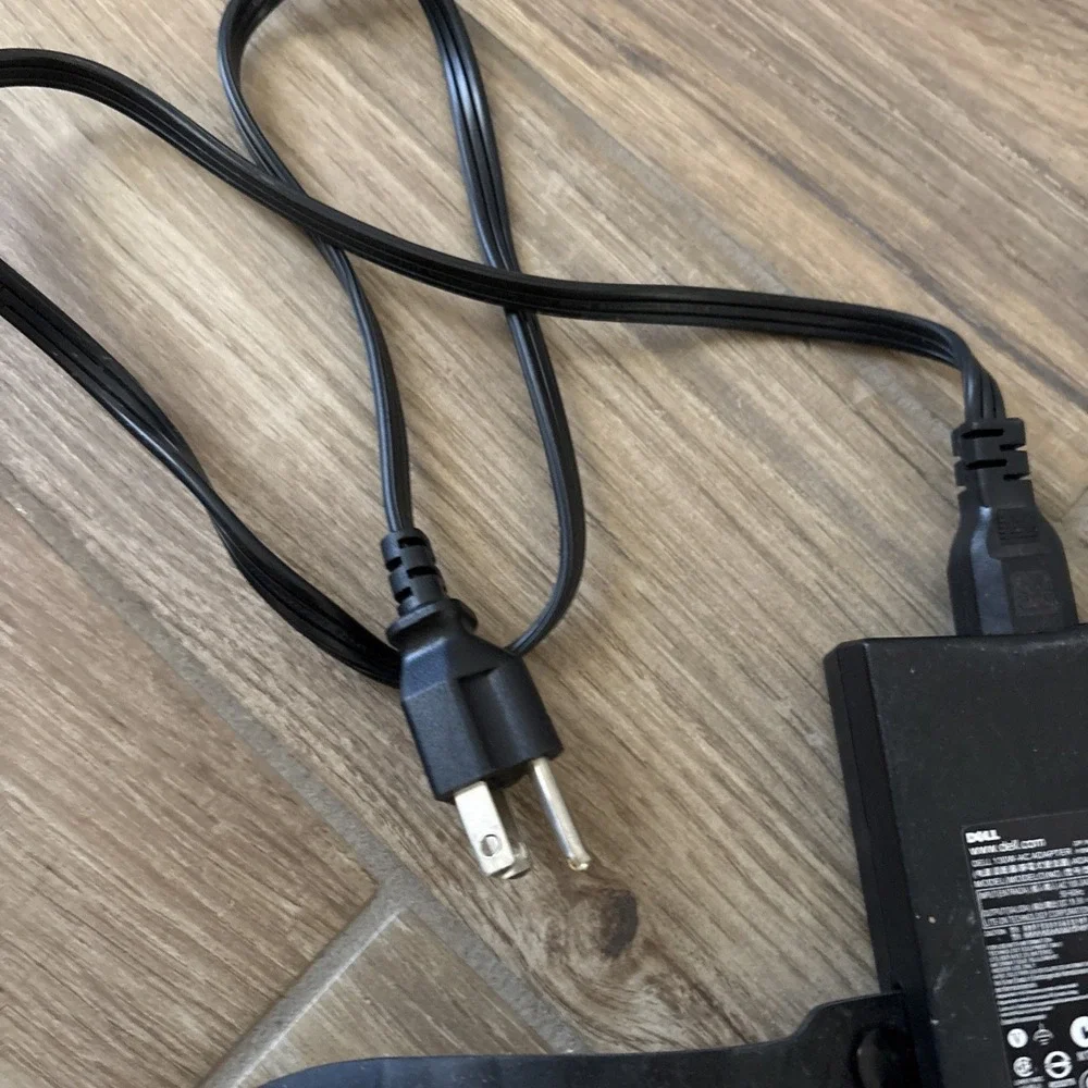 Dell Genuine 130W 19.5V AC Power Adapter Charger
